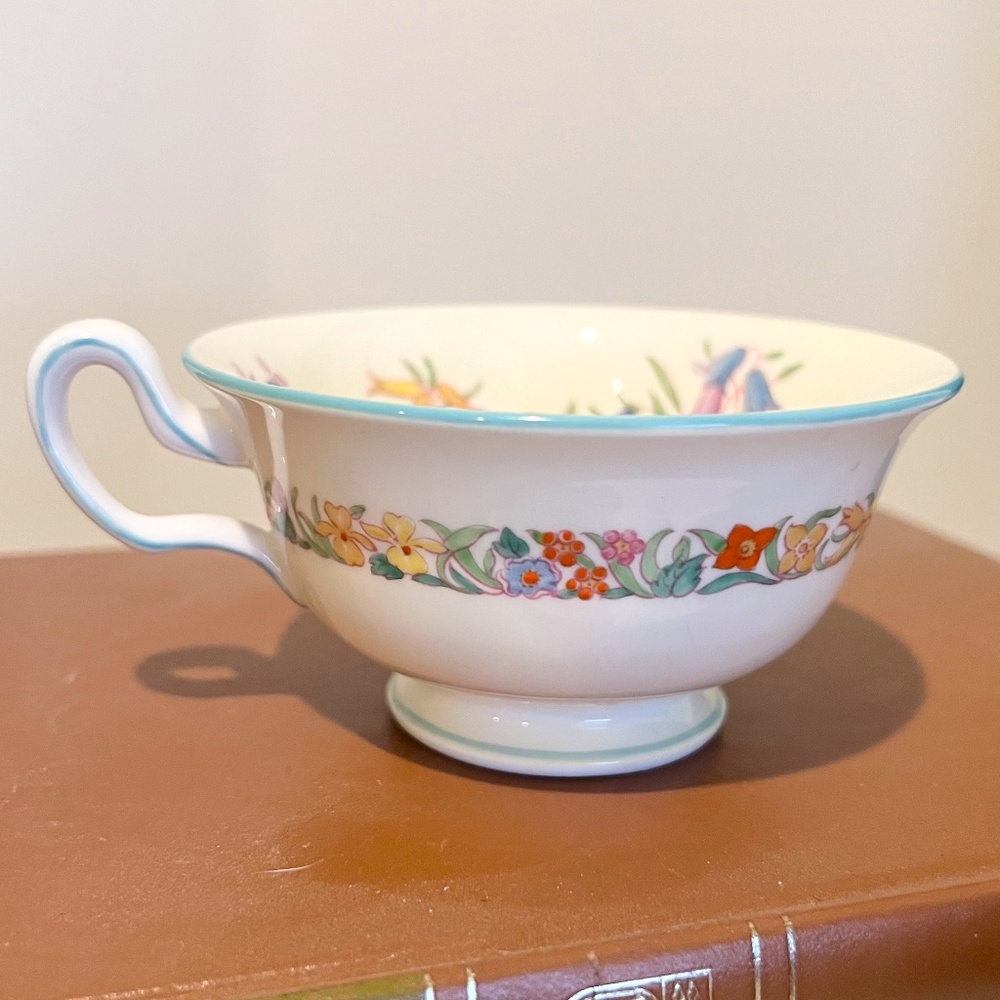 Vintage Wedgwood Teacup in the Prairie Flowers Pattern
